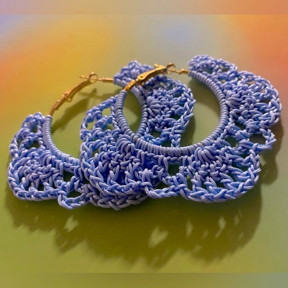 CROCHET LACEY HOOP EARRINGS- CORNFLOWER BLUE - Picture 2 of 3